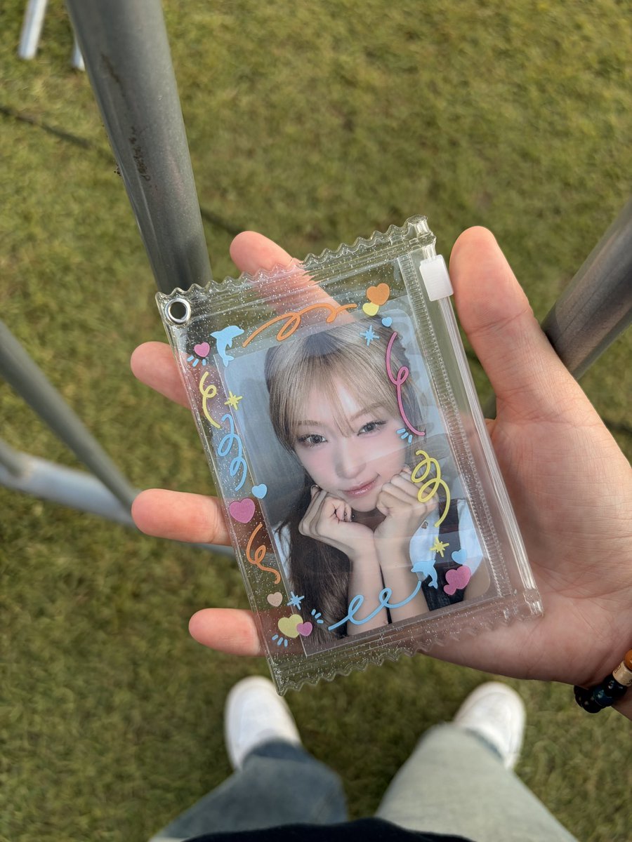 _ovsurz's tweet photo. 정은아 조금만기다려 https://t.co/4zPfyB1ZDc