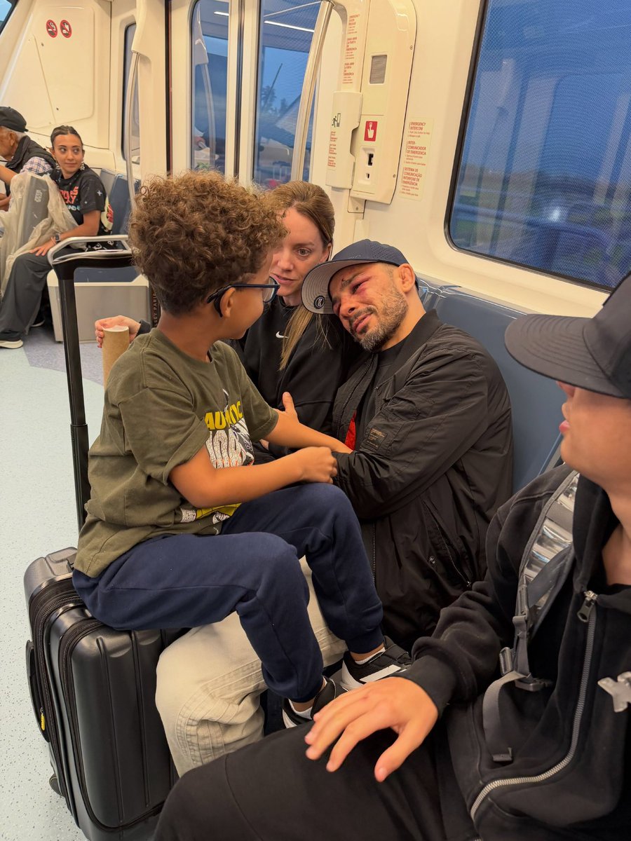 Home_of_Fight's tweet photo. 🥹❤️ Alexandre Pantoja on his way back home with his family after UFC 331 fight.

📸 thaissouzanega / IG https://t.co/gDb8jHKMII