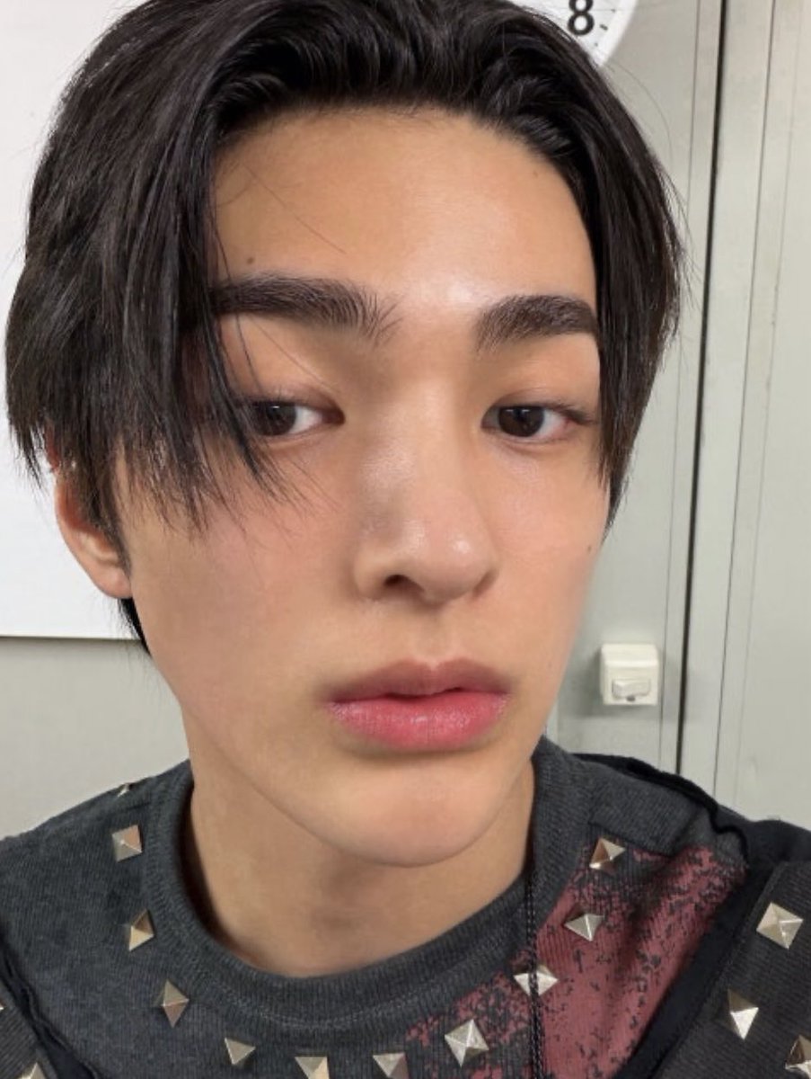konooooo1402's tweet photo. @Sofilkeonho @KEONHOHEAVEN KEONHO는 HOGAN EFFECT를 일으키는 강렬한 눈빛을 가지고 있어

MC KEONHO CENTER STAGE

#KEONichiwaJapan
#ゴンホ一番星
#KEONHO #건호 https://t.co/CoaSGxNox7