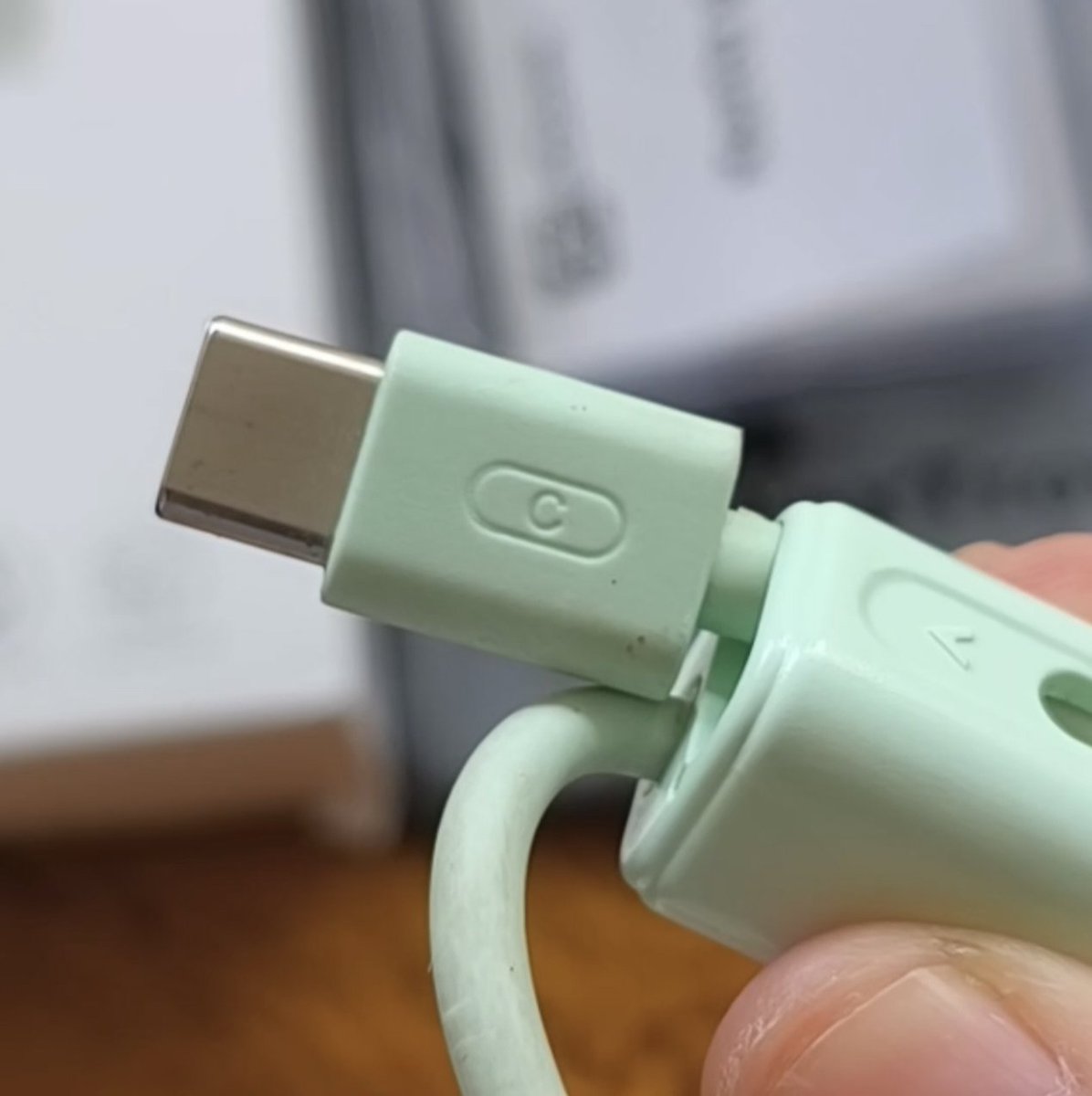 amybang_'s tweet photo. Lupa smlm mau spil detail powerbankny nih. Ada dpt kartu garansi, pouch sama ada pilihan warnanya jg https://t.co/iynbwOysg3