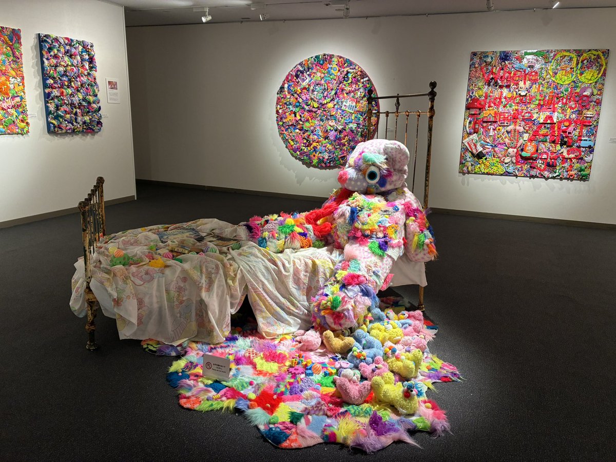 muzzle_sha's tweet photo. 西武渋谷の増田セバスチャン展

学生のときKERA大好きだったな〜、家系図カッターも読んだなぁ
東京旅行で6%DOKIDOKIに行ってなけなしのお金でアクセサリーだけ買ったなぁ
社会人1年目の手帳は、増田セバスチャンのほぼ日手帳を買ったな
など 青春時代の思い出が一気に蘇ってきた
行ってよかった https://t.co/rWD6ix5pGJ
