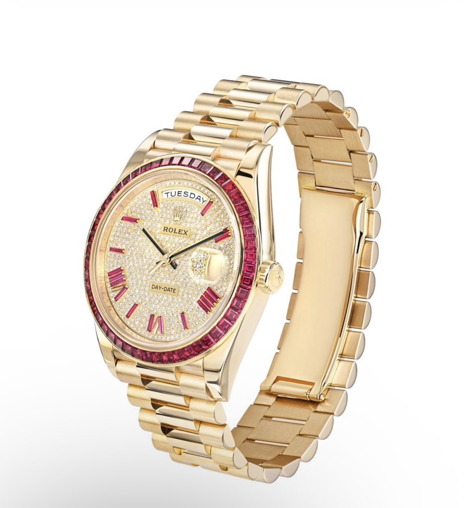 Mudimabiriani's tweet photo. Tsh 1,156,094,750/= 

Bei ya kutupa iko Kwenye OFFER📌

ROLEX Yellow Gold 

Dial Color(S) :Pavé diamond
Movement Type :Automatic
Case Material(S) :Yellow Gold
Case Size (Mm) :40

☎️WhatsApp +255719068333 

Mudi in Dubai 🇦🇪
Businessbay/DubaiMall

#MuuzasaaOG
#mudiindubai #موزاسا https://t.co/OoxdThV3Xu