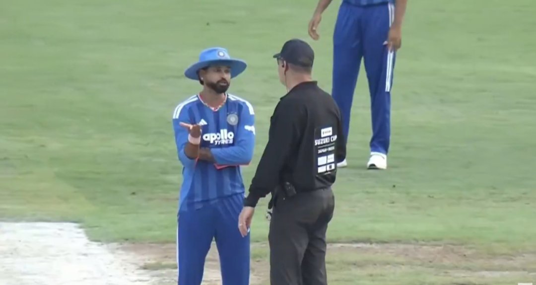 Naji_Gill_77's tweet photo. Pic: 1 Team India under Gill's Captaincy.🥵 
Pic: 2 Team India under Iyer's Captaincy.🤡

He just fought with an umpire for a wide to win a match against Japan. 😂

- What a downfall for Indian cricket.🤡 https://t.co/7odGFOBGkT