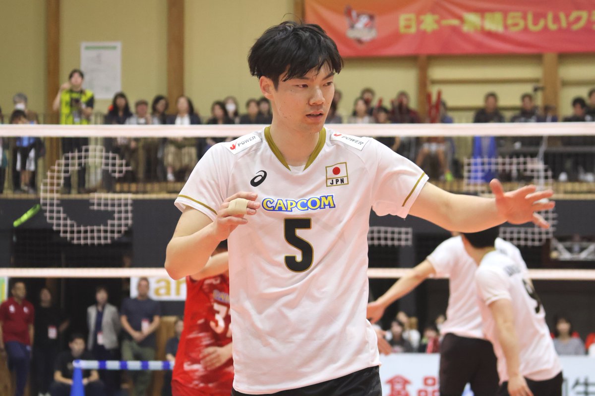 minnie030214's tweet photo. 2026.09.20
オガールアリーナ
#大塚達宣 選手
サーブ用のボールを受け取る瞬間 https://t.co/op5njnI17w