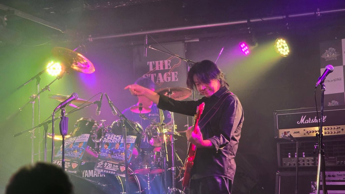 naoyacarpediem's tweet photo. 優勝の翌日は385プロジェクト仕様のドラムセットでライブ(笑)
※お店にポスターがあったので貼り付けた🤣
#O3S
#fukuiunited
#福井ユナイテッド https://t.co/3a8bkkw6tF