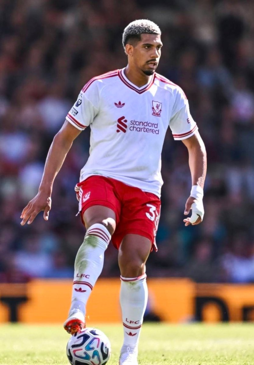 AnfieldIndex's tweet photo. 🚨@DaveD0106: I’m a massive fan of Big Ron, but they say don’t get too attached to a loanee. He’s made a massive difference, but he’ll be 28 when it’s time to decide. Plus there’s the Quansah option and will be other RB’s on market. Just keep playing this way & there’s a decision to make. #LFC