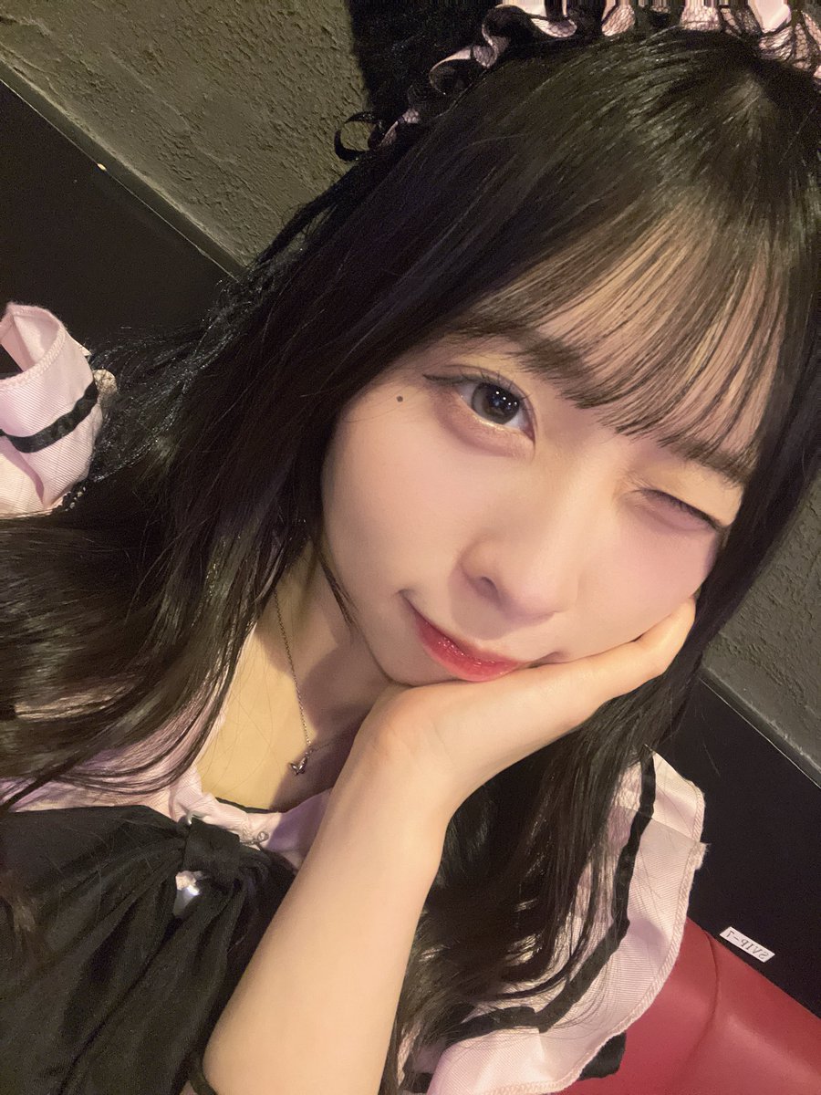 anna_galpo's tweet photo. 久々に18時から₍ᐢ..ᐢ₎♡
朝までポーカーしましょ〜っっ❕❕
久しぶりに自撮りした😶😶
#西日暮里 #日暮里 #ガールズバー #ディーラー #ポーカー https://t.co/zGQjQRGWae