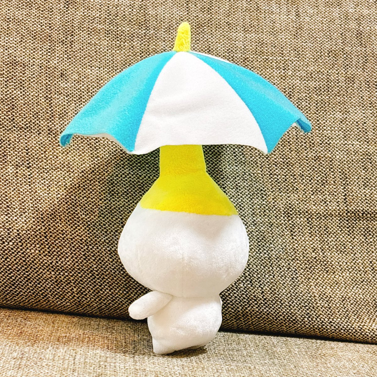 mizore_nuinui's tweet photo. リズム天国ミラクルスターズのカサパホーマーのぬいぐるみを作りました〜
チョッパできます⛱️
カサパホーマーほんともちもち可愛くて好きです…ちょっとリズム外した時に隣の子に嫌そうな顔されるのも良きです

\ パッ！　チョ /
#手作りぬいぐるみ https://t.co/1Je3wUasLi