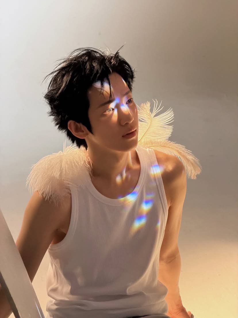 NhPhmLm23675's tweet photo. A new chapter for Park Siwoo is about to begin in Milan. 💜We’re already looking forward to the new moments waiting for him

#PARKSIWOO
#SIWOO_IN_MILANO https://t.co/q8LtejQ4Yq