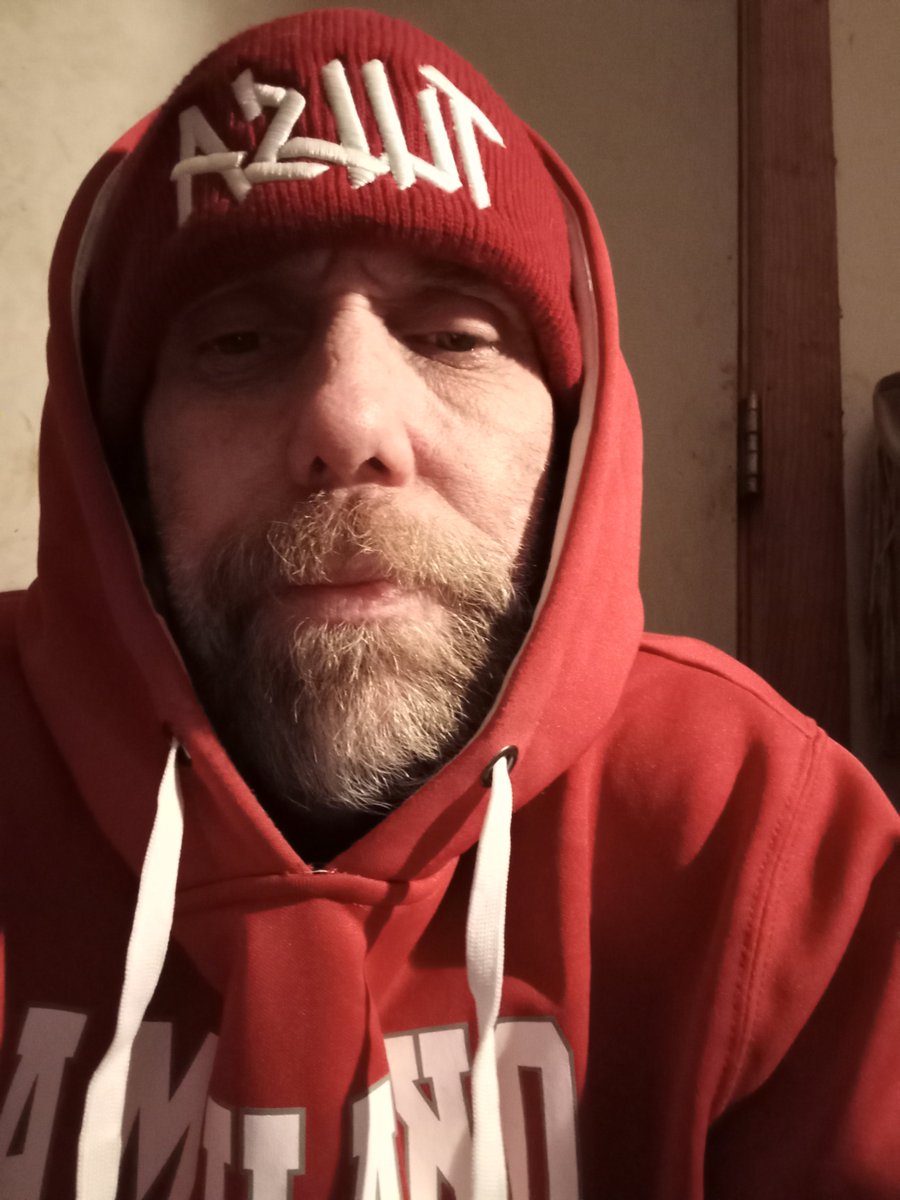 Chiefs722's tweet photo. Its 71° in Tulsa on 9~21~26 &amp; Im still a #Sooner4Life ⭕️🙌🚬🌴🍺 https://t.co/wD1eRsWIba