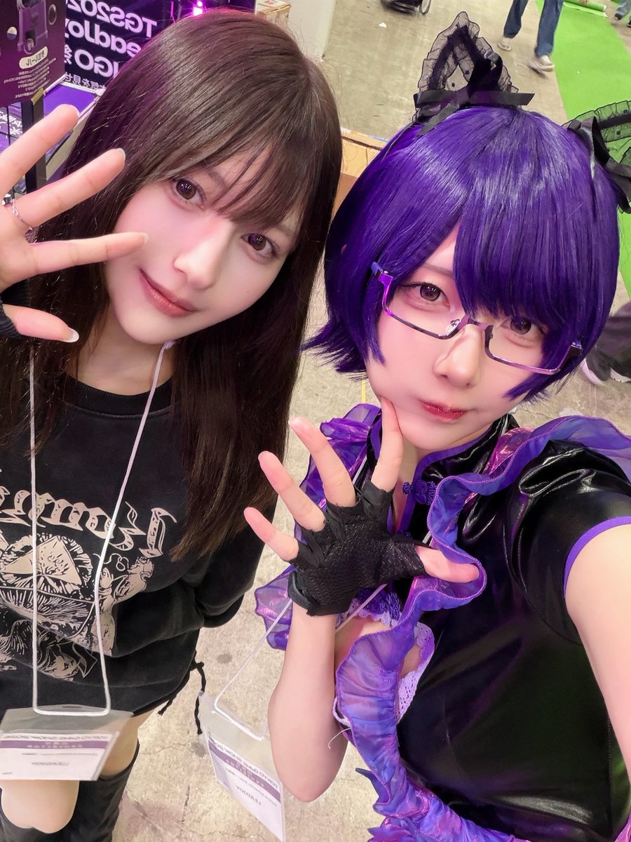 たぶ子さん1日だけだったけど一緒にブース立てて
嬉しかった、し本当に可愛すぎるね😾💖
しかもこんなに美人さんなのにお話したらすごく
優しくて気さくで信じられない❕神だった❕