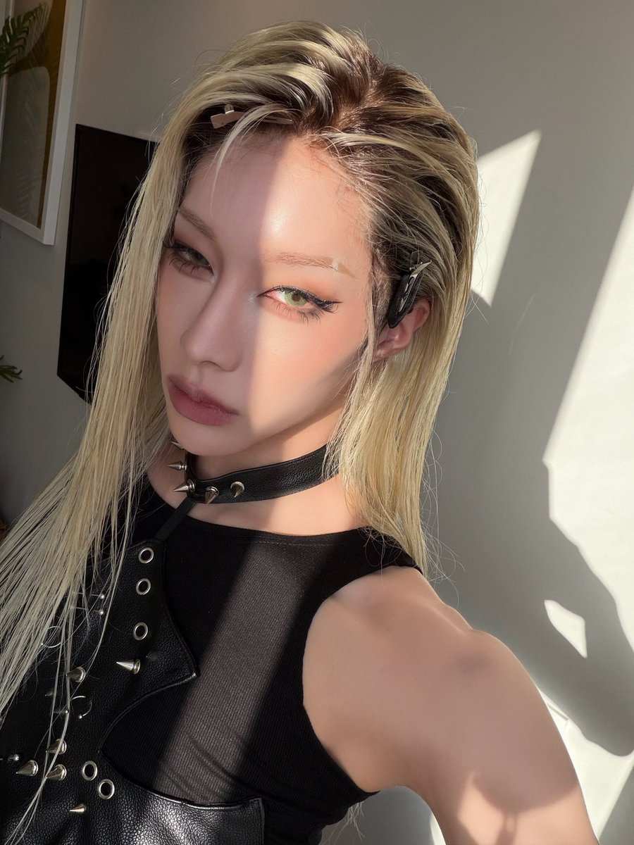 EverBarbiez's tweet photo. Rui is not fucking really hello??? https://t.co/CnavqB1Fi2