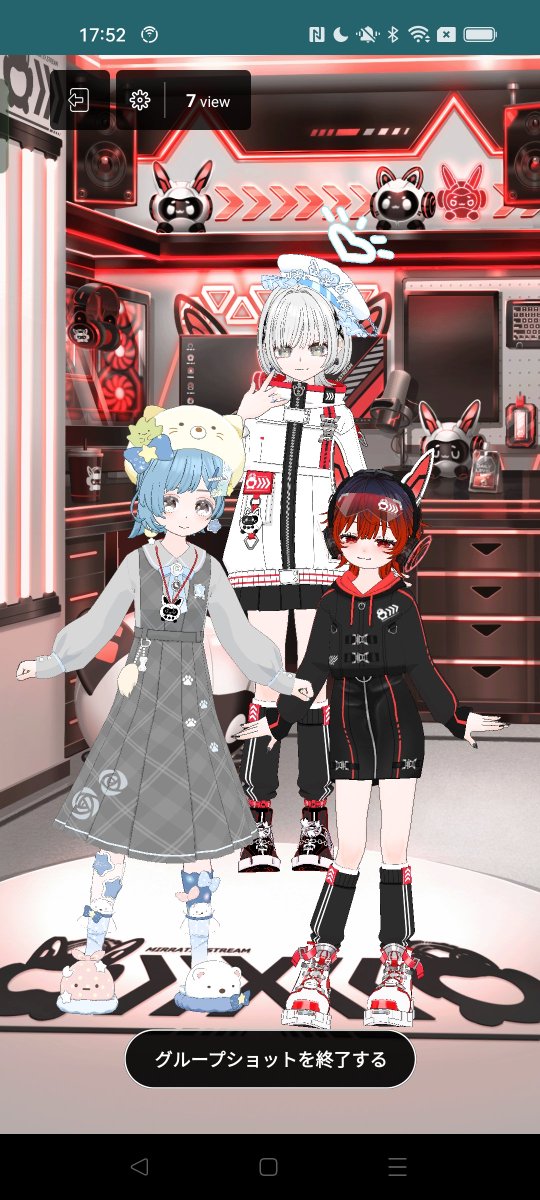 hinityanneu's tweet photo. チアリーダー2ありがとうここでもありがとうを伝えるそして毎回長い期間かけてきてくれたしおりんと3人ぺアで撮ったよ本当にありがとうこれからこれをしおりんがイラストにしてくれるからオリジナルキーボード(自作)とアイコン、サムネ(しおりん)をつかうぞよければ拡散希望 https://t.co/l9BwaO3pOT