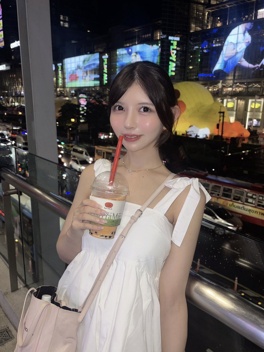 nakotan2_2's tweet photo. beautycamのiPhoneカメラでフラッシュ炊けばノーマルカメラくらい自然だし夜でも盛れるからとても良いჱ̒  ｰ̀֊ｰ́ )📸✨

#beautycam #pr https://t.co/LL7BHUobJd