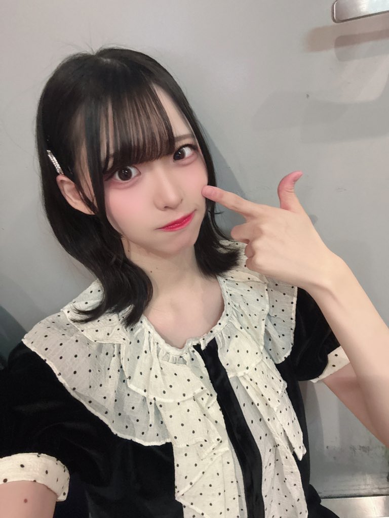 ichigo_stu48_'s tweet photo. 14thシングル
#冬服に着替えたら🧣💿
リリースイベント@香川
ありがとうございました〜❕❕

カップリング曲
「君を名前で呼んだ日」初披露でした❕
どうでしたか〜❔
とっても可愛い曲💖💖💖

たくさん名前呼んでね✨🍓

#STU48 #北澤苺 https://t.co/pRn9lyZo0Q