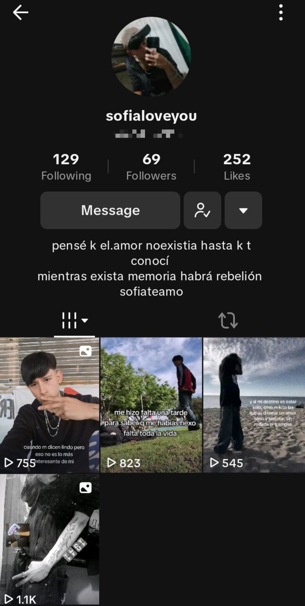 santtodolor's tweet photo. tení ke ser muy patas negras kuando mi pololo es mi fan n1 y viceversa jakdkfmf https://t.co/usj45RD3ZL