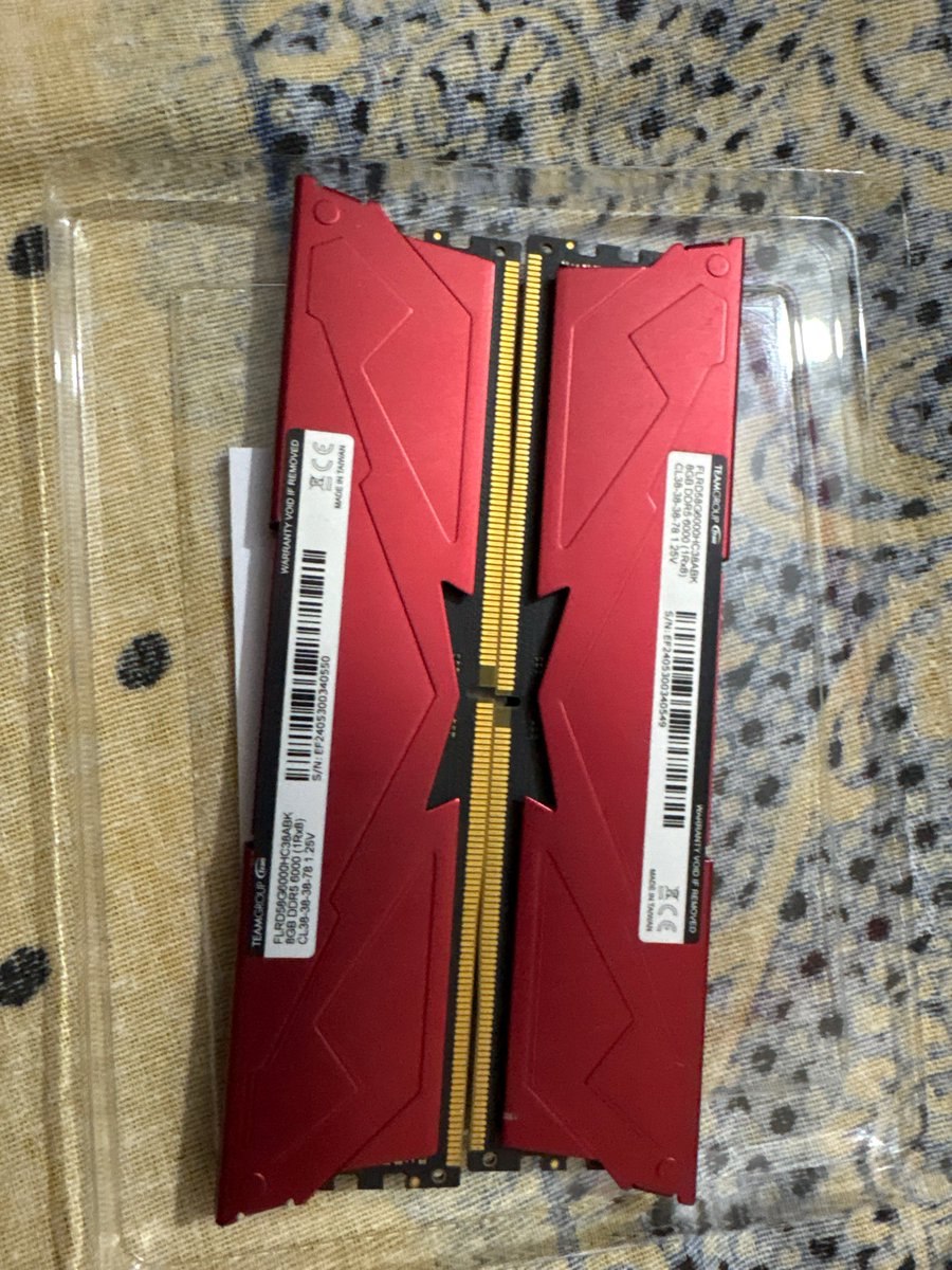 zx_joy_'s tweet photo. 🎁 GIVEAWAY 🇧🇩

We're giving away a 16GB DDR5 RAM kit (2x 8GB)
⚡ TeamGroup DDR5 6000MHz CL38

How to enter:
✅ Follow us
🔁 Retweet this post

📍 Bangladesh only (courier delivery nationwide)
⏳ Winner announced in 1 week

Good luck! 🍀 https://t.co/TsVhk6dKo9