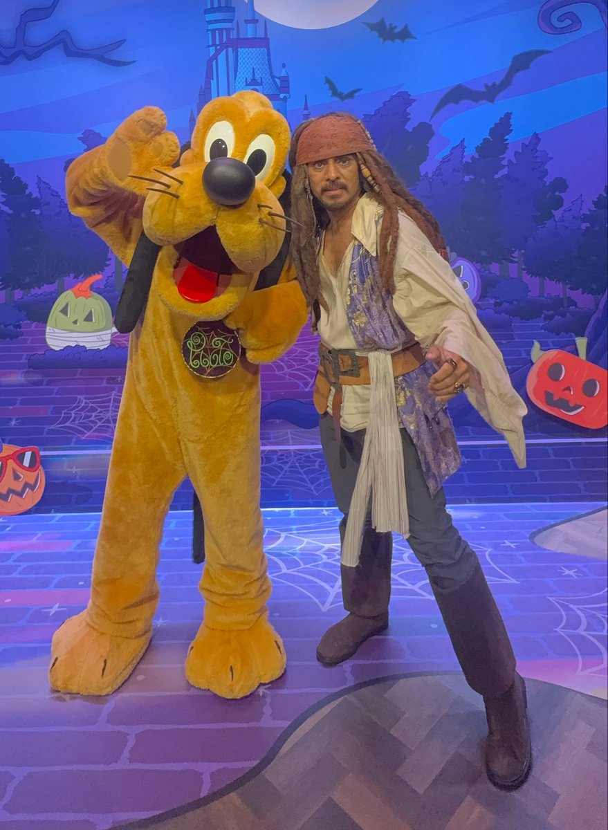disney_jack's tweet photo. プルート、ジェラトーニ、シェリーメイ、モアナに会えました😄
今日は平日なので待ち時間は凄く短かったです😄 https://t.co/J212q98qkL