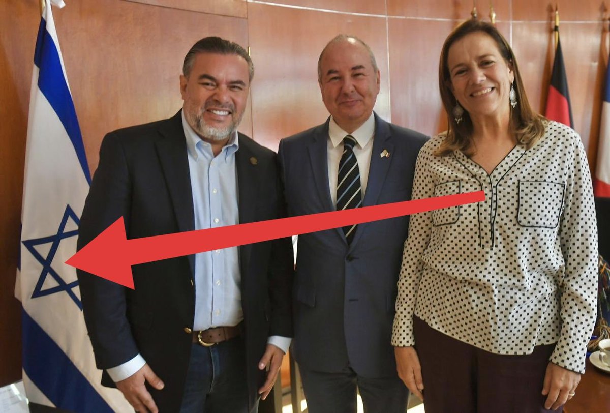 AliciaJ86958882's tweet photo. Adivinen quién anda haciendo alianzas con los asesinos de niños... Pista: también le gusta quemar niños vivos 😢🫣 https://t.co/rrJC6qnsmo