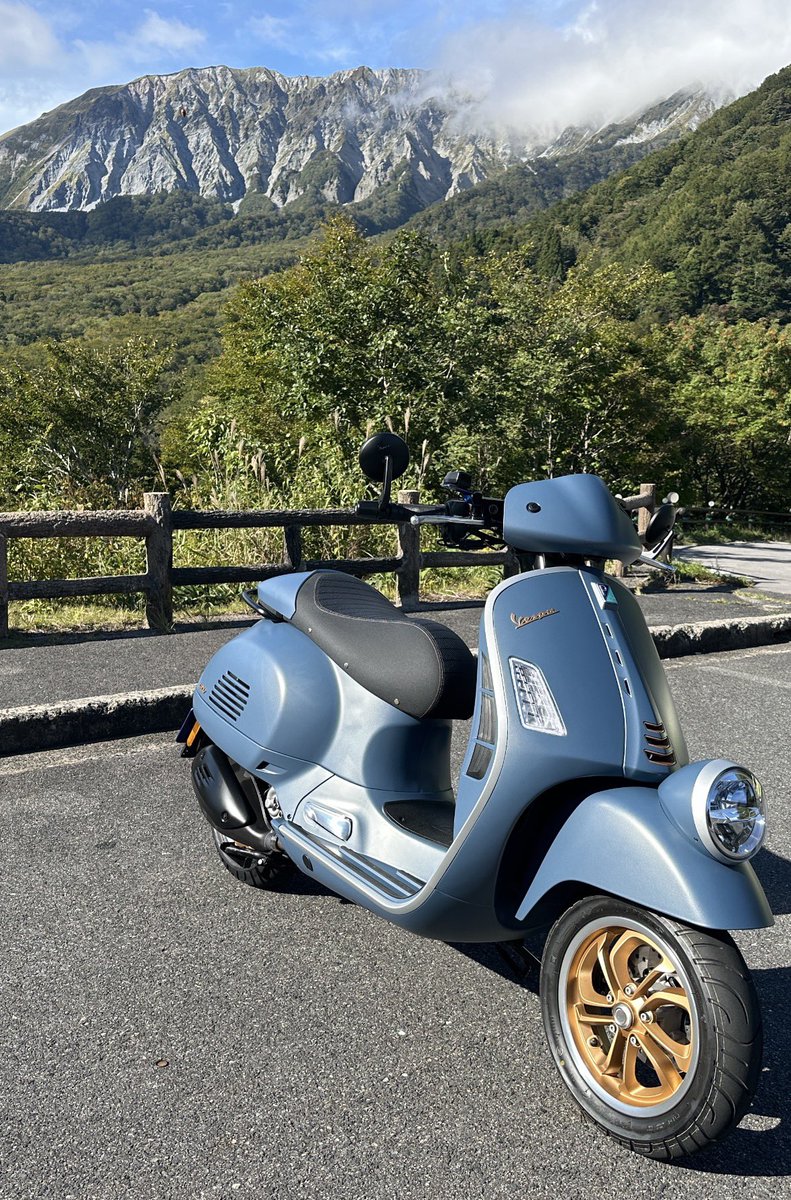 snowscootrider's tweet photo. ベスパ オフィチーナ8!
#Vespa
#Officina8
#大山
#蒜山
#慣らし中 https://t.co/pXozriZlEl