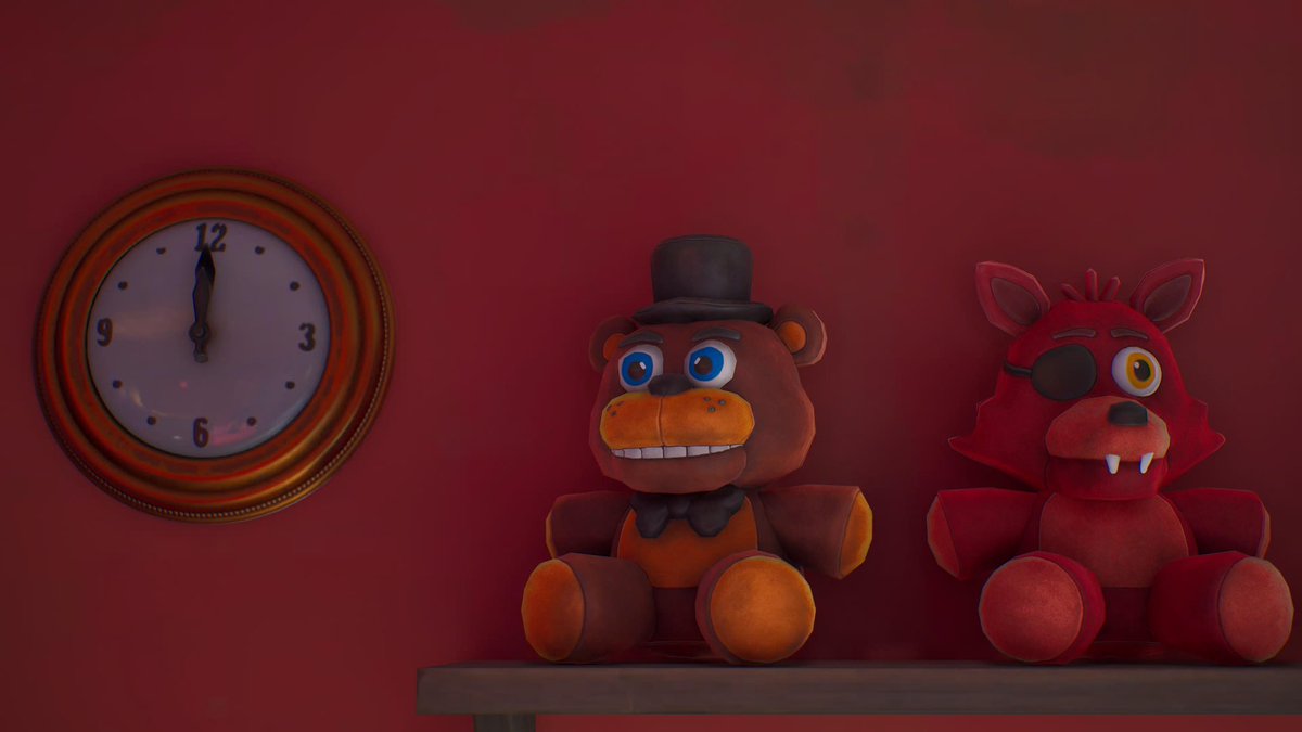 MrBonnieWoods's tweet photo. The Freddy and Chica plushy’s look so goofy to me 😭 https://t.co/b3NY5y9LcZ