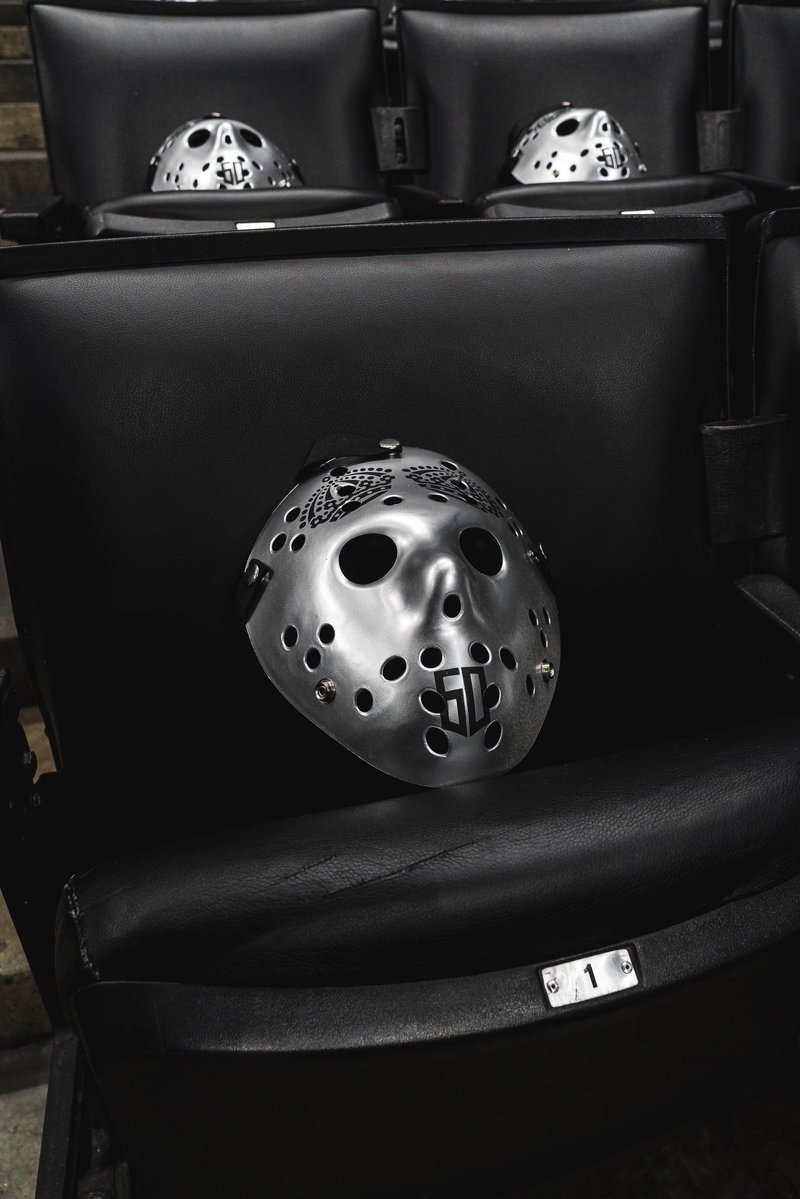 LAKings's tweet photo. .@cryptocomarena is ready for you ✨

Not too late 📲🎟️ https://t.co/DvBKAaBCfo https://t.co/EuEXaRHvsa