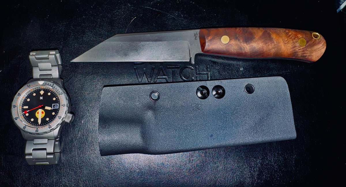 s6_37f's tweet photo. Forgot to post yesterday, but I got my walnut and brass seax from @Blackpinetoolco - didn't get a chance to get a picture outside yet, but it's a solid knife and very good looking knife. Watch for scale. https://t.co/uDdxsbe92p