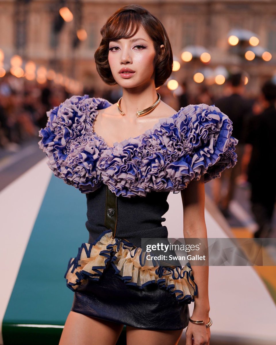 cry4ll's tweet photo. The “getty images curse” could never touch lisa https://t.co/Ej4ZELucta
