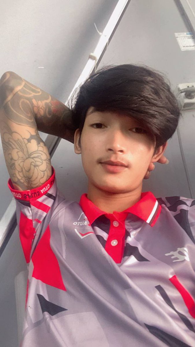 ZaaClouddyeoc's tweet photo. ក្ដធំសាហាវបងៗ 💦 https://t.co/Mg4Pi3pPwO https://t.co/tHwA3xkESZ