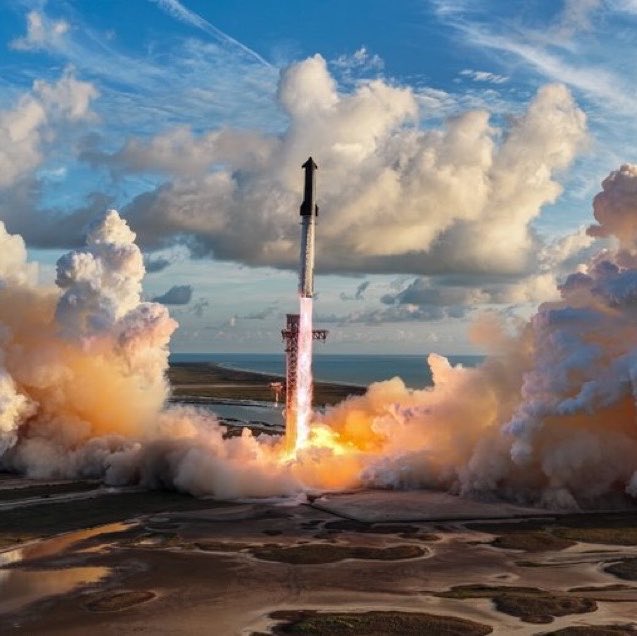cb_doge's tweet photo. BREAKING: SpaceX is reportedly looking to raise $40 billion to buy NVIDIA chips in financing led by Apollo.

The planned package includes $10B in bank loans and $30B in investment-grade debt, as per Financial Times.

There is no confirmation from Elon Musk and SpaceX on this yet. https://t.co/QvuVc5XdeH
