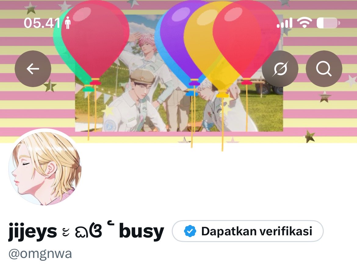 omgnwa's tweet photo. tolong ambilin balonku di atas https://t.co/BYcUCDMXhZ