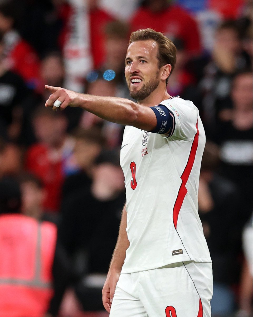 HKane's tweet photo. An incredible honour for me to equal Peter Shilton’s appearance record for England. Every time I pull on this shirt I feel a huge sense of pride and there’s no better way to mark the occasion than with a win at Wembley - the perfect night.

Representing my country means everything to me. 125 down, many more to come.

Thank you for your incredible support. ❤️🏴󠁧󠁢󠁥󠁮󠁧󠁿