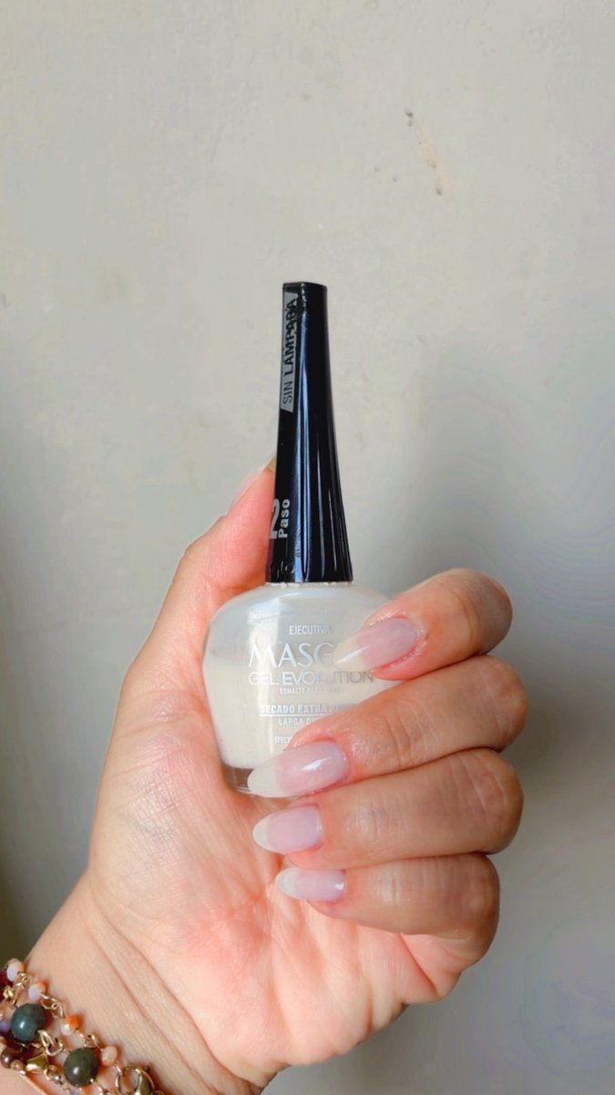 CaveroZelada's tweet photo. Uñitas siempre listas y lindas! 💅🥰🧚🏻♀️
#masglo
#ejecutiva https://t.co/Cv1oYKt5mM