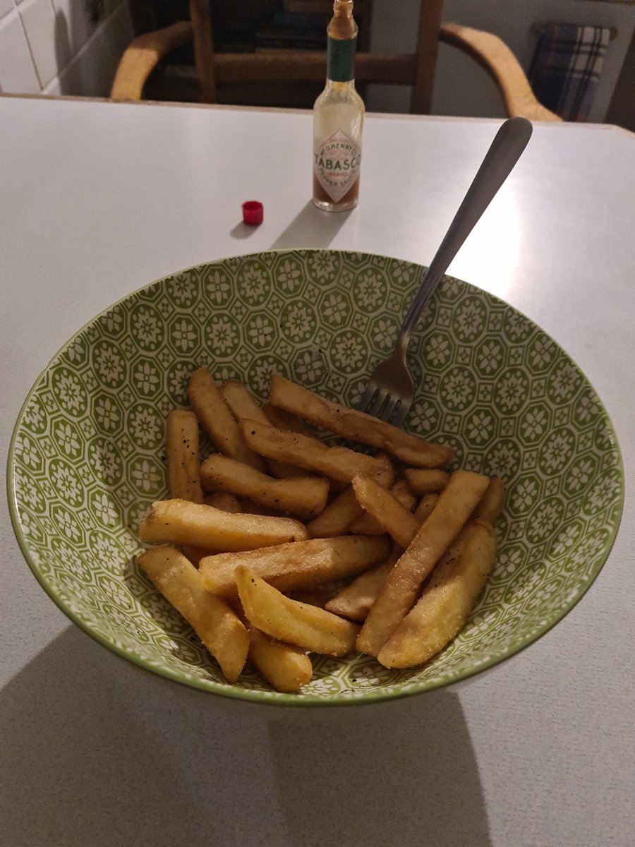 RealHausDog's tweet photo. Chips not fries https://t.co/ICnFfC9p9X