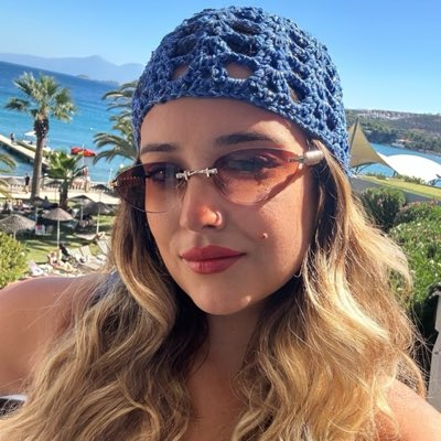 h_gayee's tweet photo. #YeniProfilResmi https://t.co/YUc3RRrQ7a