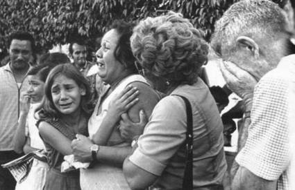 UJCdeCuba's tweet photo. El vuelo de la muerte

El 6 de octubre de 1976 un avión de Cubana de Aviación cayó envuelto en llamas frente a las costas de Barbados. No hubo sobrevivientes. Cincuenta años después el crimen sigue impune 

https://t.co/DSZQTYxKCb https://t.co/MHFXbDhaj3