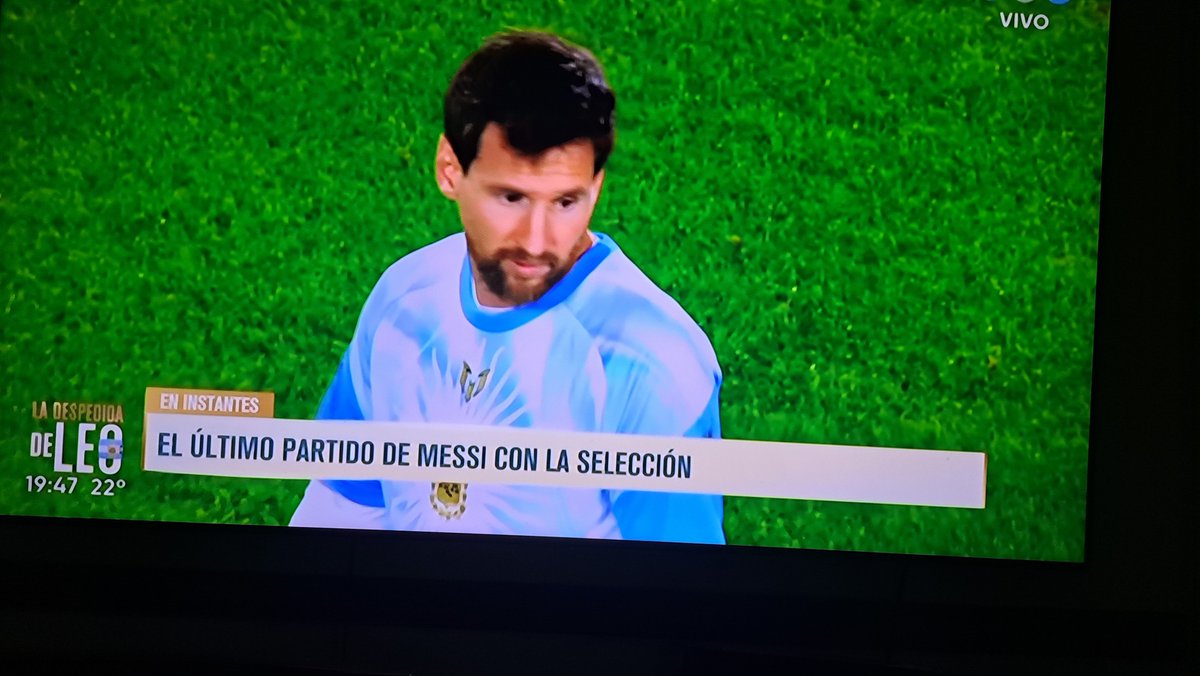 ali_masucci's tweet photo. Como carajo se hace para no llorar. 
Messi Capitán eterno 🇦🇷♾️🩵 https://t.co/ef7mkUCW2J