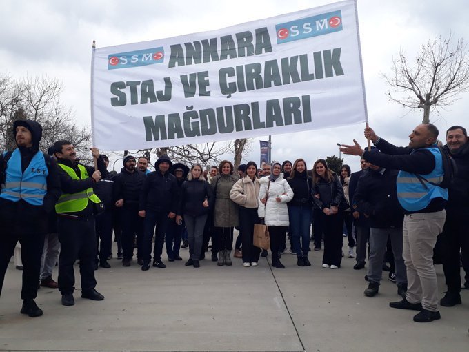 STAJMADURLARID1's tweet photo. Mesajımız çok açık: 3308 kapsamındaki mağduriyet artık görmezden gelinemez. Biz ayrıcalık değil, çalışmanın ve tescilin karşılığı olan özlük ve emeklilik haklarımızı istiyoruz.

 @akpartiistanbul @AkKcekmece

Yasamada MHP Bütçede 3308
#StajyerVeçıraklaraSözünüzüTutun https://t.co/2oUtcowtSG