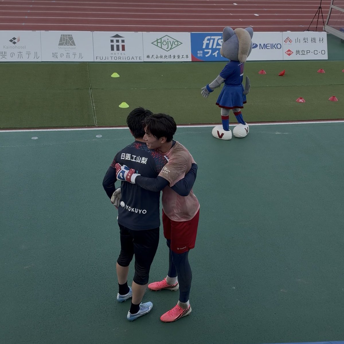 yuckey3333's tweet photo. 富山戦の時のこうだいとボンちゃん🤝🏻 https://t.co/uHybvSSqTK