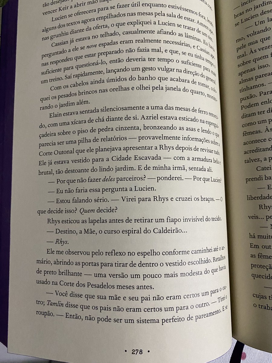 lauraa_zacca's tweet photo. @brycequinlar @thaiiwt Espero redenção do Lucien, como emissário dos humanos acredito que ele será fundamental como informante contra Koschei. Mas não anula que SJM o pontuou como traidor e pontuou livre-arbítrio. Veremos como se desenvolverá. O livro tá quase ai… https://t.co/gEuN6LP1t8