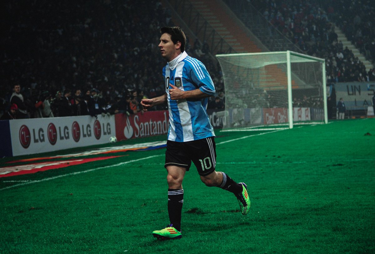 _gjr7's tweet photo. 🎞️ - 𓏺 Lionel Messi “2011” 🐐🩵 .
#Argentina | #LastDance https://t.co/f6PnnjNdxx