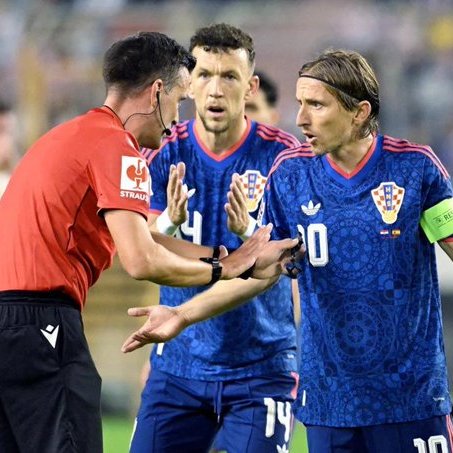 CroatiaFooty's tweet photo. 🎙️ Luka Modrić on Ivan Perišić's second yellow card:

"What can I say? Cucurella puts himself in that position. I don't even know what's going on with the new VAR... 

If we had remained at full strength, we certainly wouldn't have lost. It's better that I don't say what I told Cucurella."