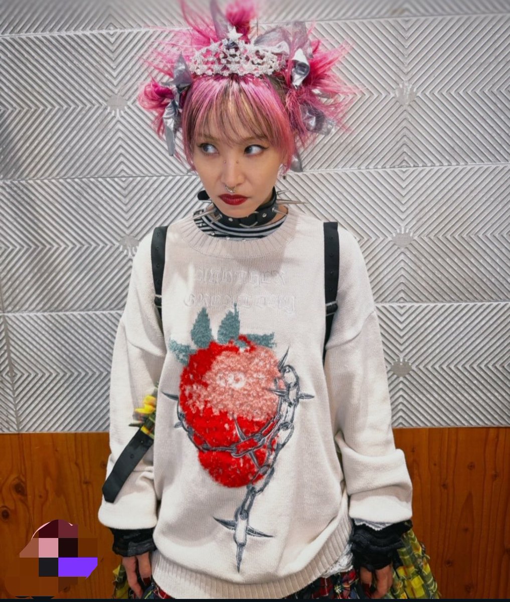 mcDrEAMNs_'s tweet photo. このセーターかわゆ🍓⚡️ https://t.co/9LEp4reyya