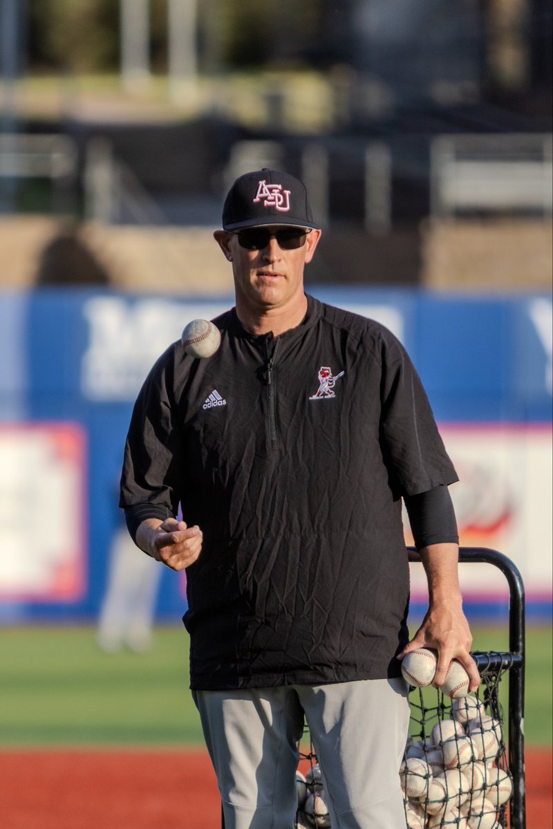 AStateBaseball's tweet photo. Happy National Coaches Day to the people who always push us to be our best. 🐺

#WolvesUp https://t.co/VRRBj0z7We