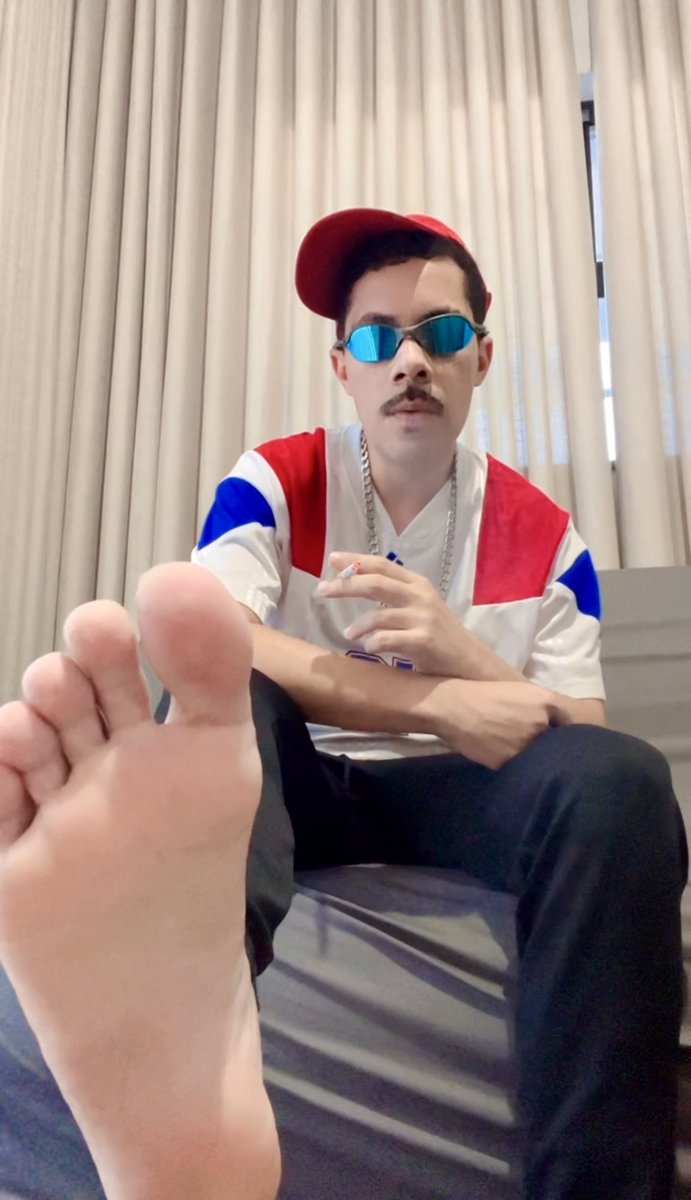 ChefaodasPutas's tweet photo. Seu dono ta ON, cadela! Ja vem pro canil ser adestrada e perder grana pra macho alfa dominador! Alias, ja chega pedindo pra bancar o cigarro de hoje, seu filho da puta! 
🧎🏼‍➡️💸🤑 https://t.co/ZYTJWu6H7m