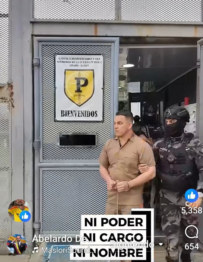Vivalo1969's tweet photo. @alejoocampog @ABDELAESPRIELLA Hablador de M estos dónde su línea política así q deje hablar M https://t.co/fFDRKnLqUe