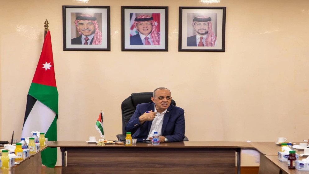 Jo_0now's tweet photo. الصين تفتح للأردن بابًا واسعًا أمام السياحة العالمية 🇯🇴🇨🇳
الأردن يتحرك بخطوات متسارعة لاستقطاب المزيد من السياح الصينيين عبر تطوير البنية التحتية والخدمات وتعزيز الترويج للمقومات السياحية الأردنية في السوق الصينية في خطوة تدعم حضور المملكة على خريطة السياحة العالمية https://t.co/mcMtR4KdrM