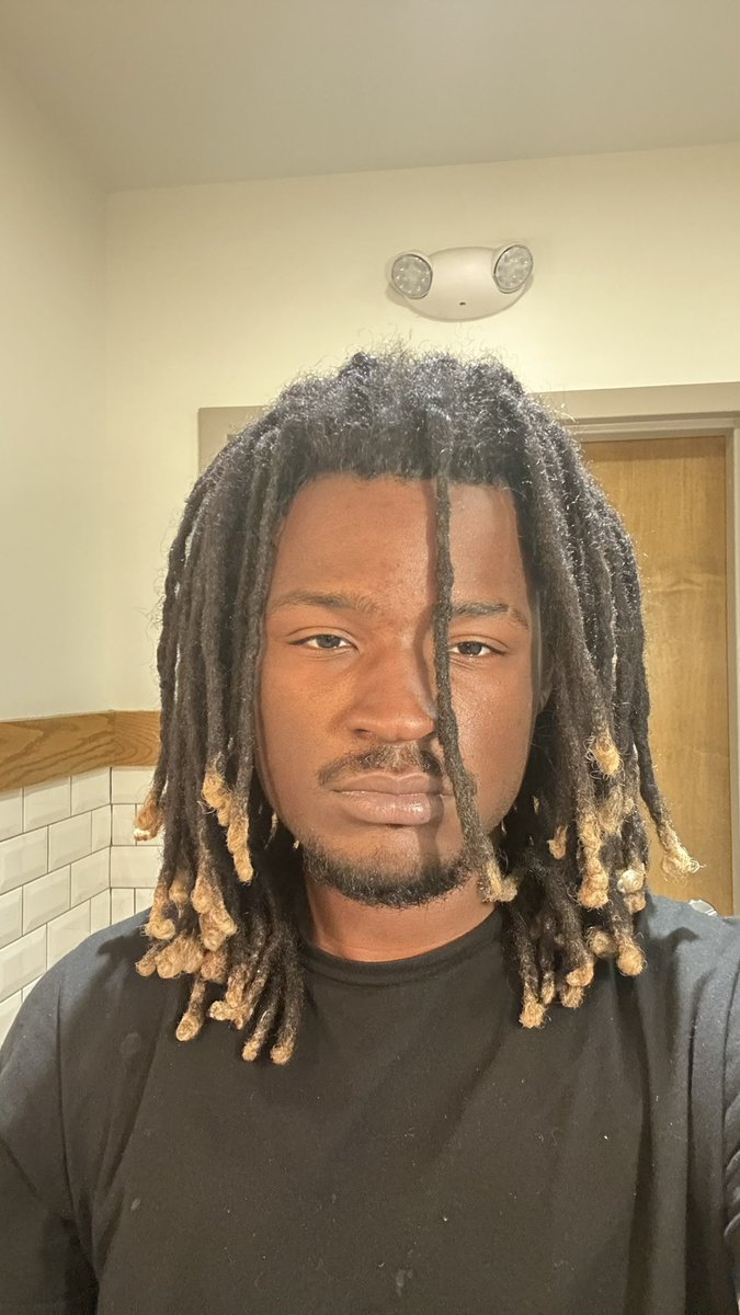 qxenten's tweet photo. Overly need a retwist https://t.co/4j12S72NMV