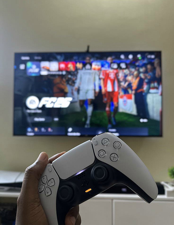 Chyboy_Flexy's tweet photo. As a man .when do you stop playing video games https://t.co/ZCUk3MwPx0