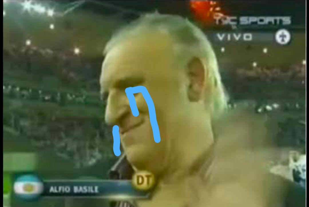 XeneizeMG_1905's tweet photo. Ayer la profe de química no vino por estar de carpeta médica y recién la acabo de ver por la tele en la cancha pedazo de genia como te banco https://t.co/Zwkz8sMZQy